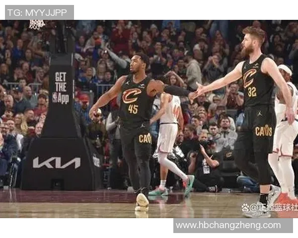 12月3日NBA热火对骑士精彩比赛录像回放分析与精彩瞬间回顾